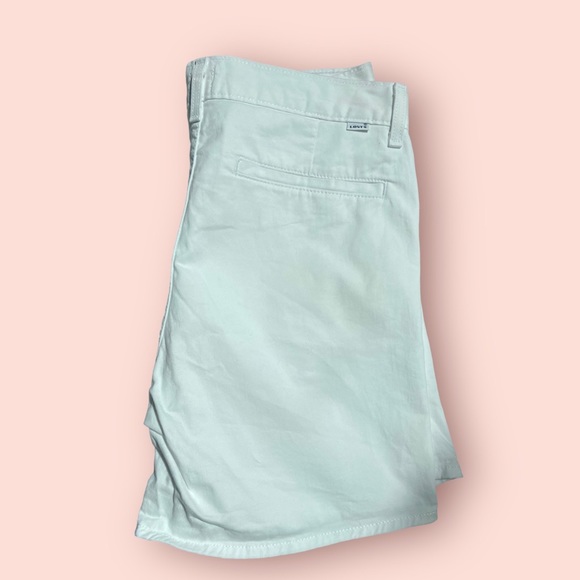 Levi’s shorts - Picture 3 of 6